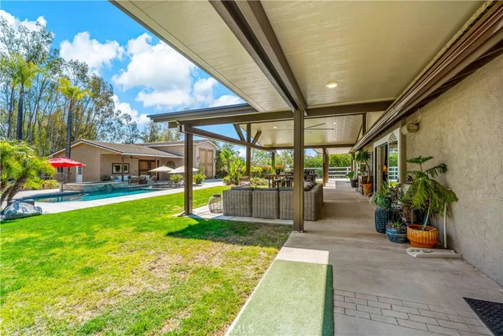 40820 Via Los Altos, Temecula, California 92591