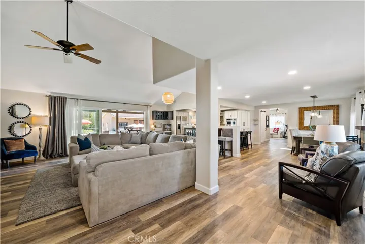 40820 Via Los Altos, Temecula, California 92591