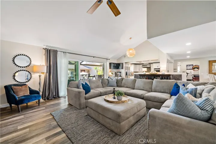 40820 Via Los Altos, Temecula, California 92591