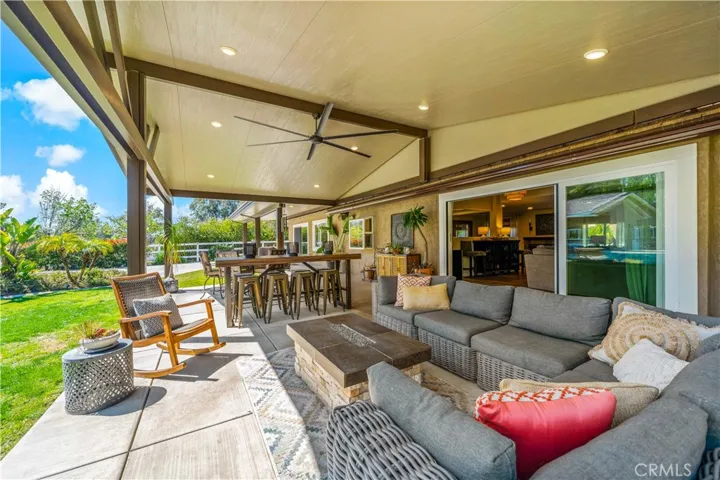 40820 Via Los Altos, Temecula, California 92591