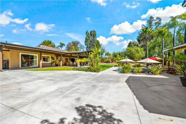 40820 Via Los Altos, Temecula, California 92591