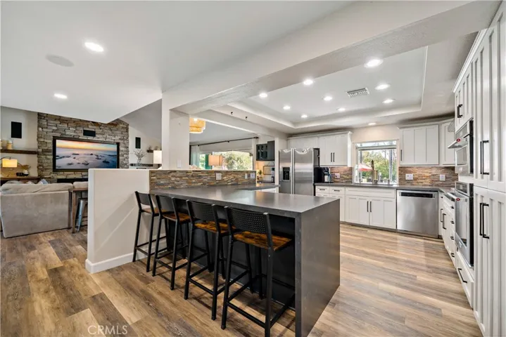 40820 Via Los Altos, Temecula, California 92591