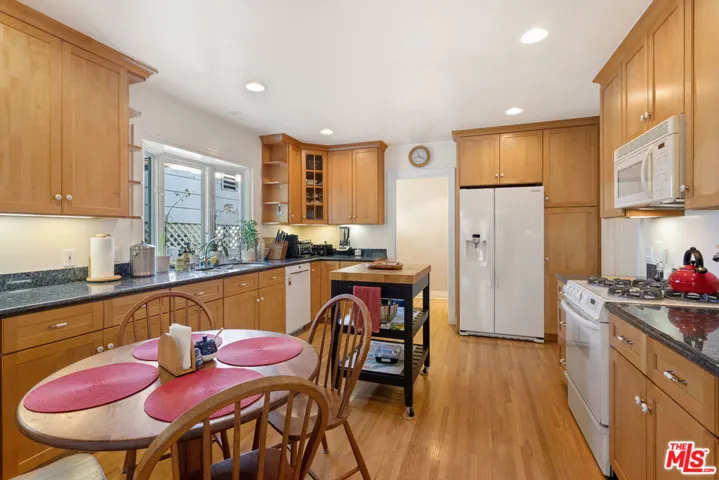 10624 Rochester Avenue, Los Angeles, California 90024