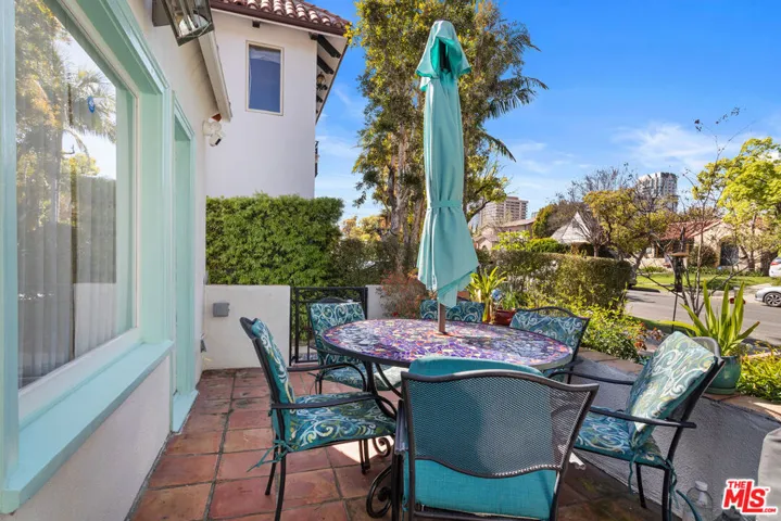 10624 Rochester Avenue, Los Angeles, California 90024