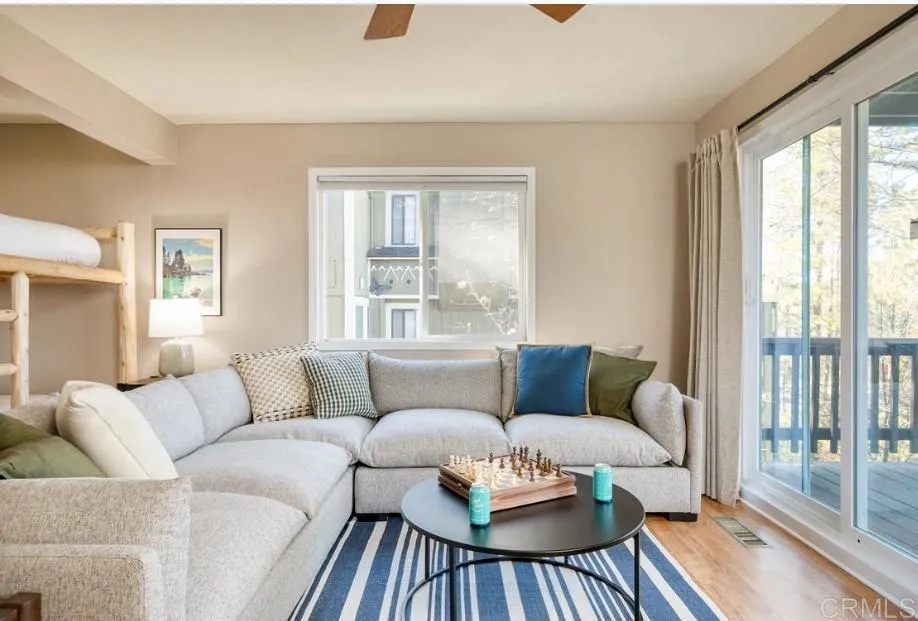 1360 Montreal Drive, Lake Arrowhead, California 92352 home-pic-19