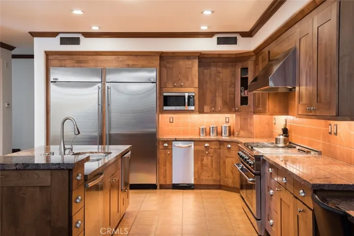2 Viola, Irvine, California 92620