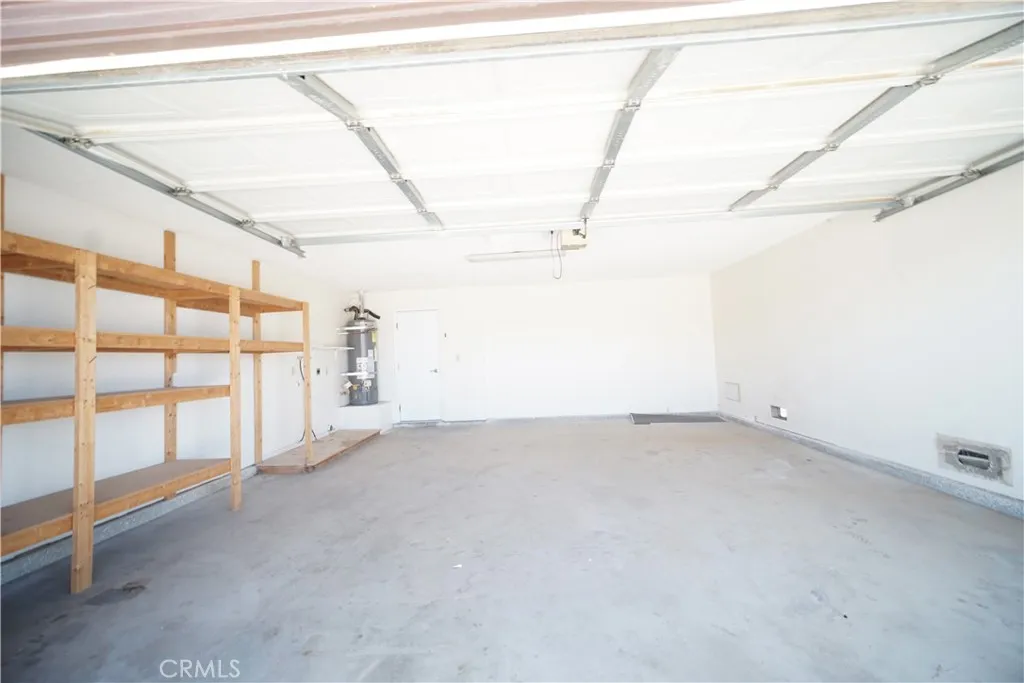 4818 Round Up Road, 29 Palms, California 92277 home-pic-18