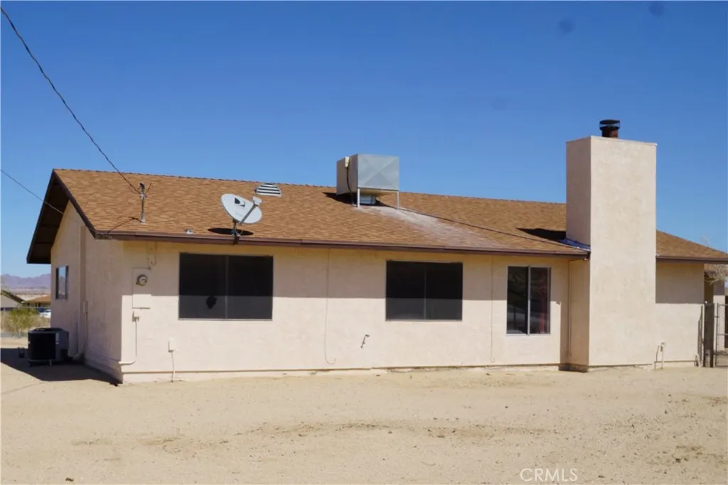 4818 Round Up Road, 29 Palms, California 92277 home-pic-21