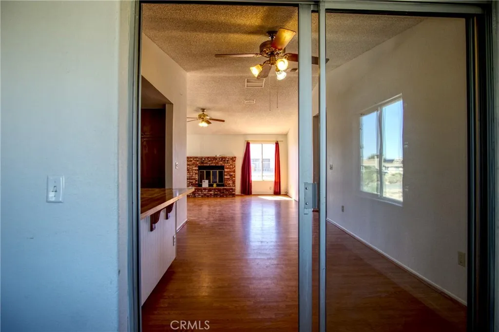 4818 Round Up Road, 29 Palms, California 92277 home-pic-12