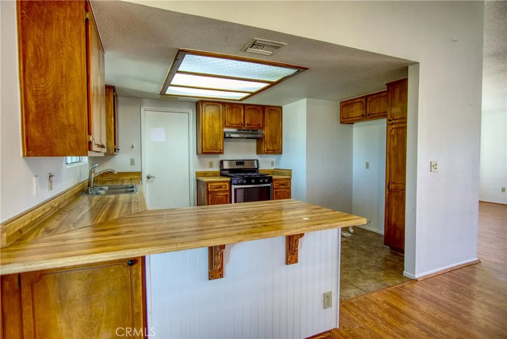 4818 Round Up Road, 29 Palms, California 92277 home-pic-11