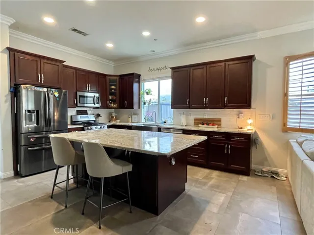 7237 Andrea Street, Fontana, California 92336