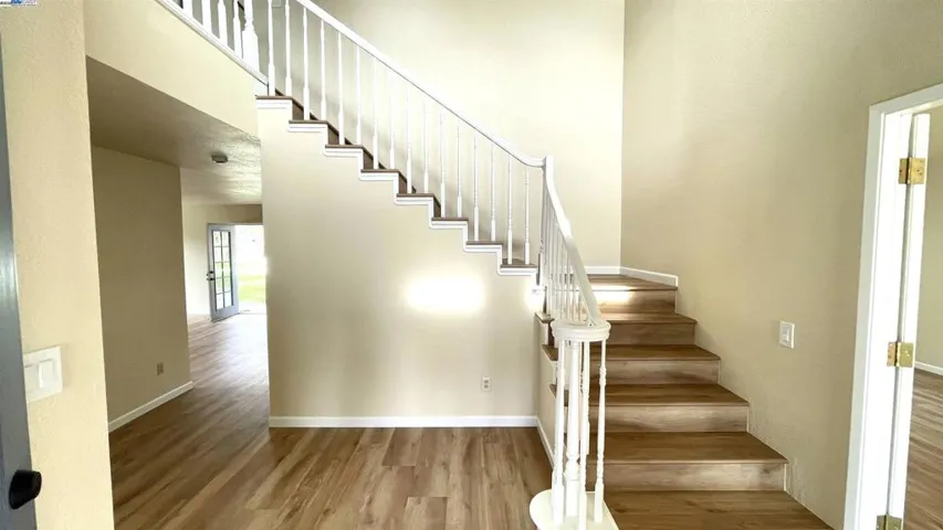 3843 Gregory Way, Stockton, California 95209-5019