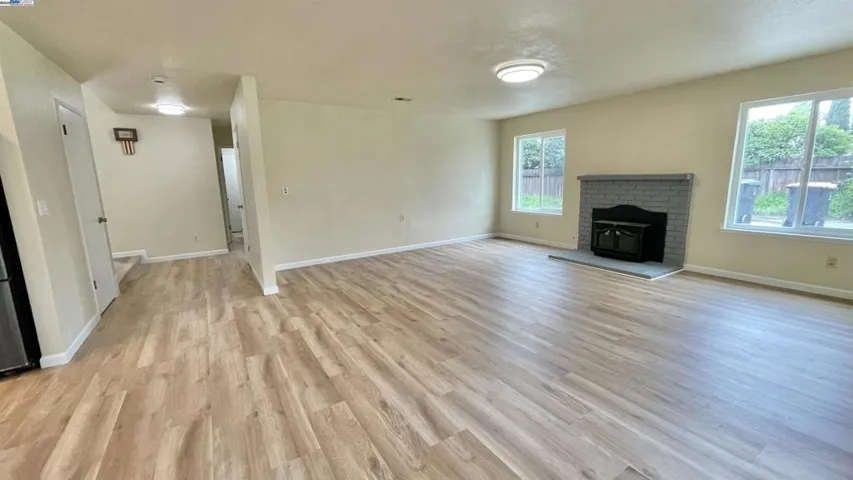 3843 Gregory Way, Stockton, California 95209-5019