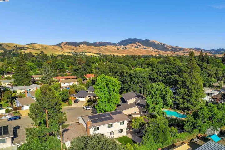 317 Deerpark Ct, Walnut Creek, California 94598