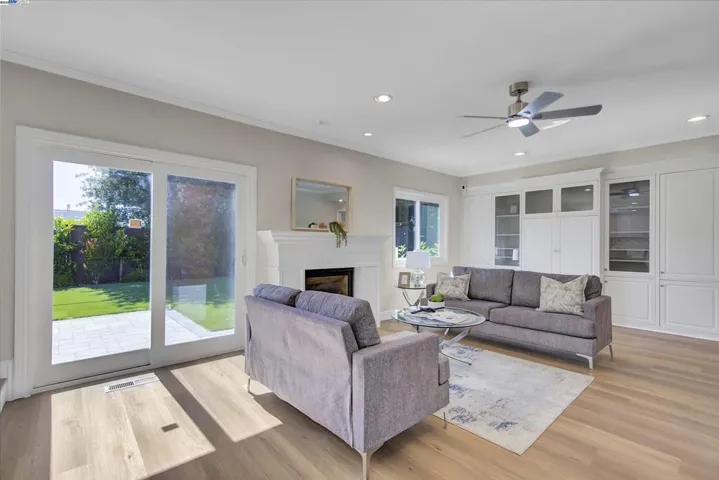 317 Deerpark Ct, Walnut Creek, California 94598