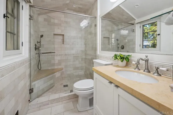 2900 Nichols Street, San Diego, California 92106
