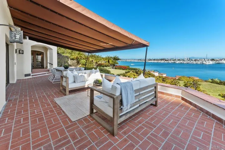 2900 Nichols Street, San Diego, California 92106