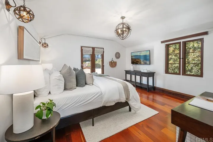 2900 Nichols Street, San Diego, California 92106
