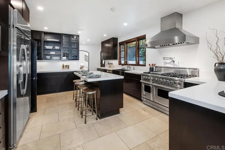 2900 Nichols Street, San Diego, California 92106