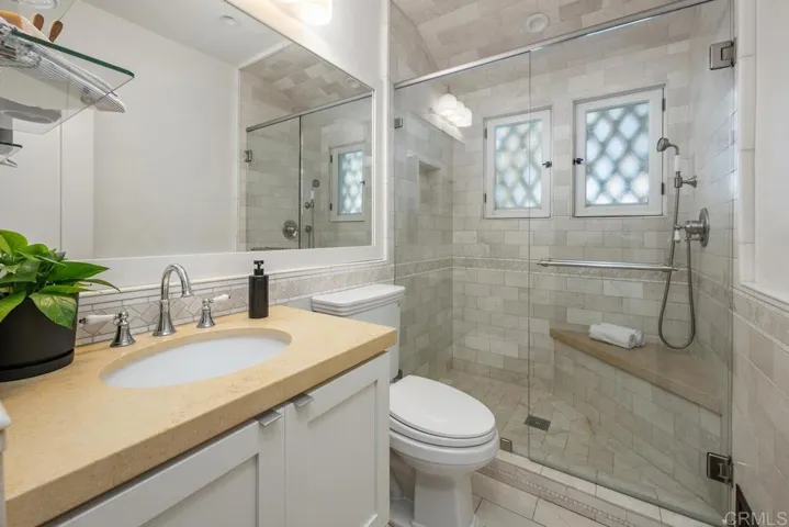 2900 Nichols Street, San Diego, California 92106