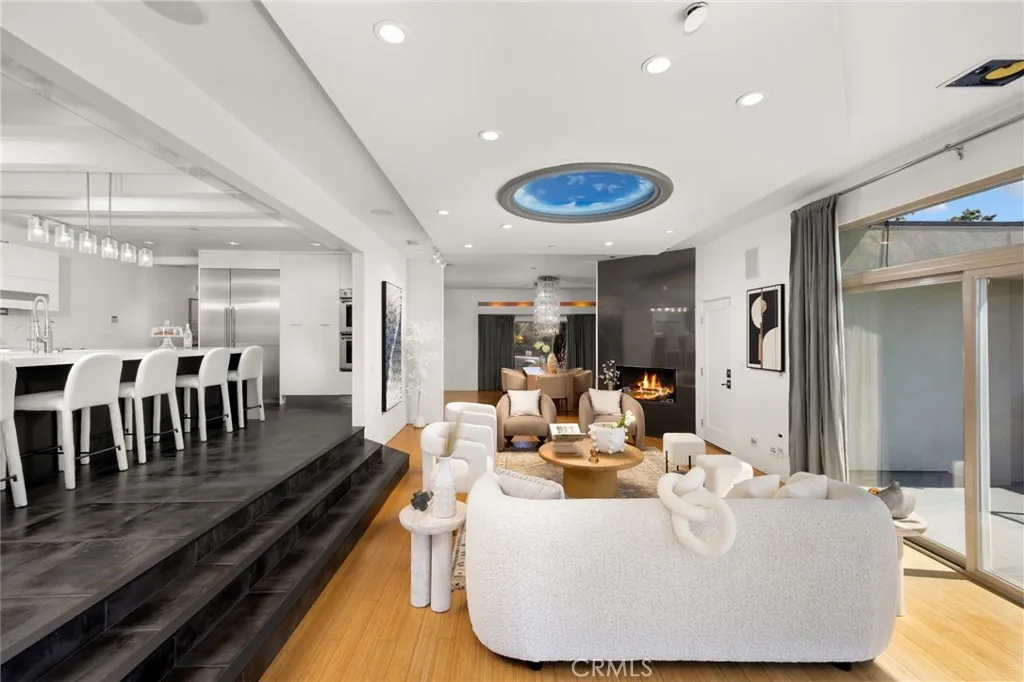 2637 N Mountain Avenue, Claremont, California 91711 home-pic-11