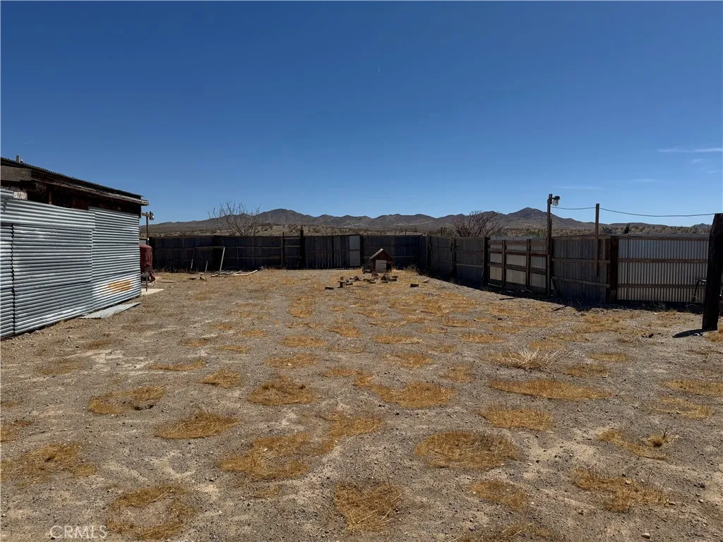 15026 Swan Lane, Oro Grande, California 92368 home-pic-12