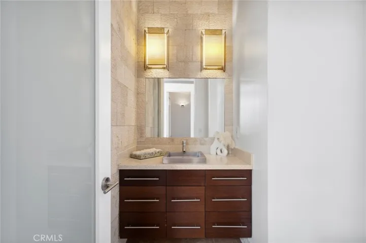 Main level half bathroom