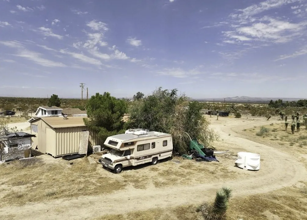 32800 224th Street E, Llano, California 93544 home-pic-23