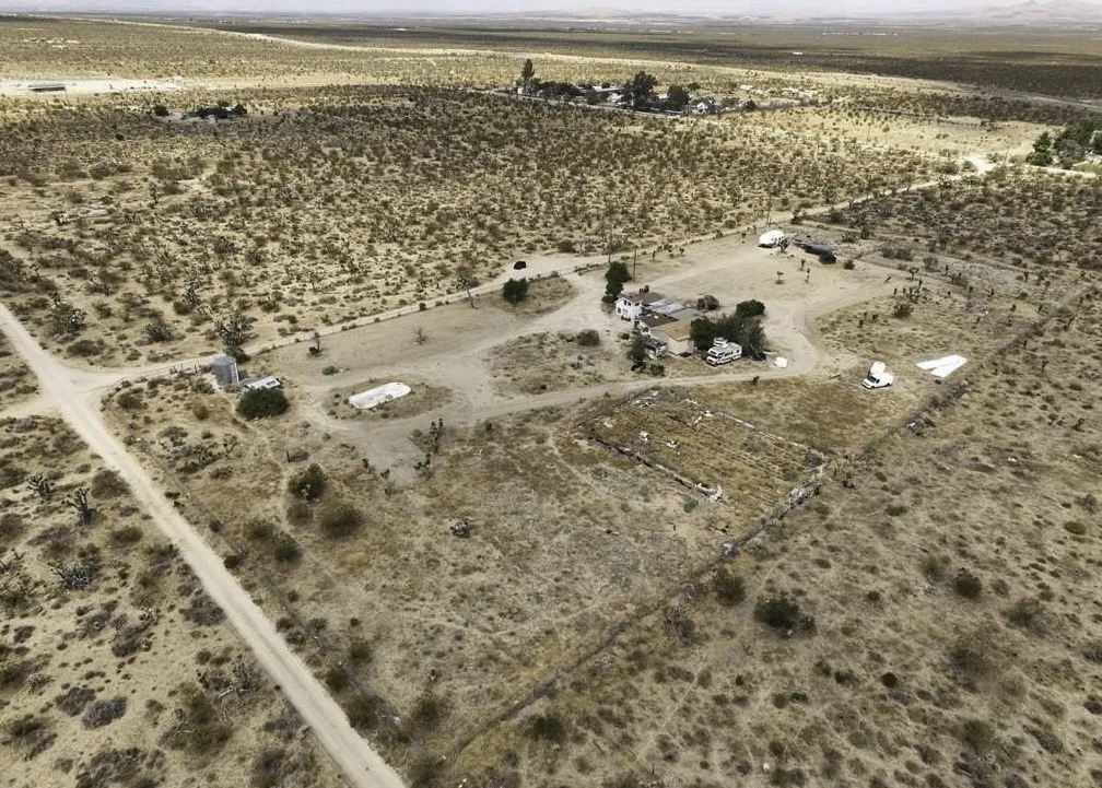 32800 224th Street E, Llano, California 93544 home-pic-4
