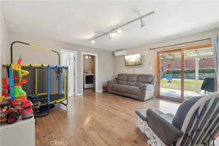 1517 W Colegrove Avenue, Montebello, California 90640