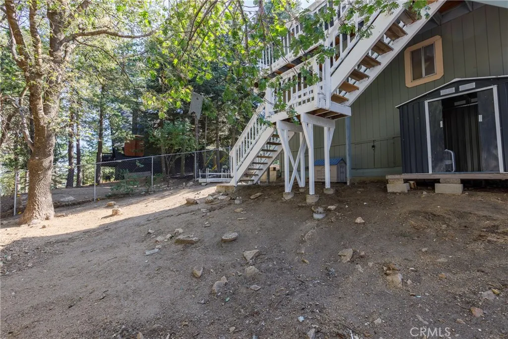 1187 Scenic Way, Rimforest, California 92378 home-pic-16