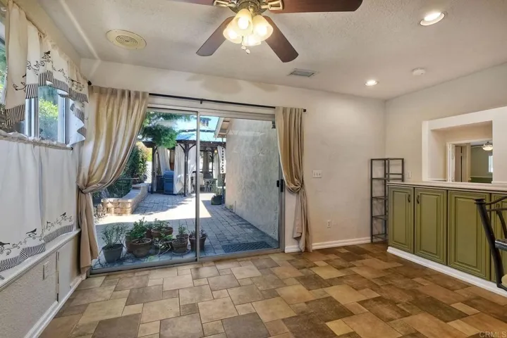 200 Calle Isabel, San Marcos, California 92069