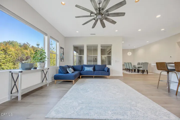 2294 Jovana Ct Camarillo CA-large-018-03