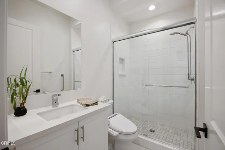 2294 Jovana Ct Camarillo CA-large-025-03