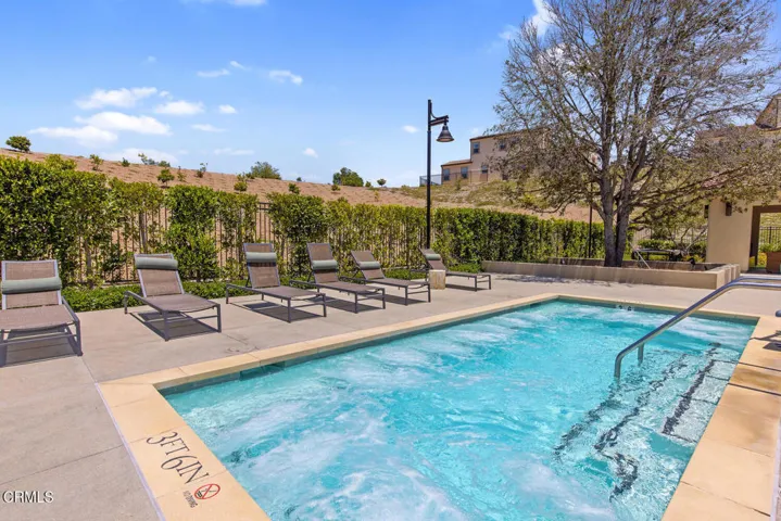 2294 Jovana Ct Camarillo CA-large-053-06