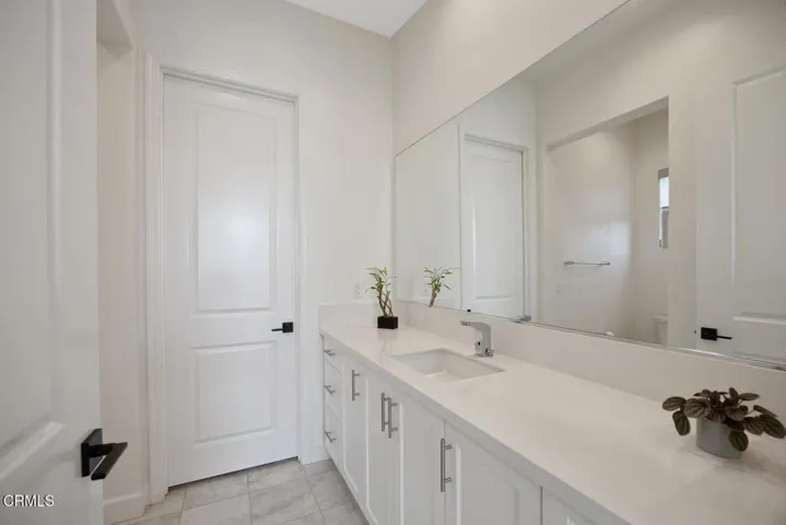 2294 Jovana Ct Camarillo CA-large-022-03