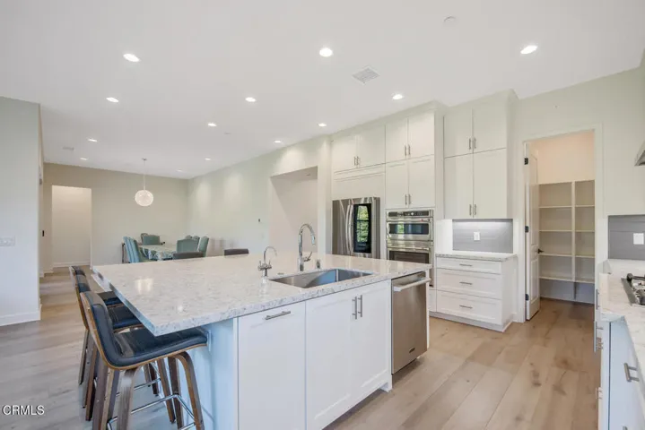 2294 Jovana Ct Camarillo CA-large-019-02