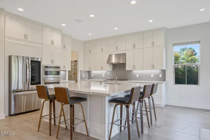 2294 Jovana Ct Camarillo CA-large-015-03