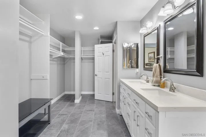 5737 Adobe Falls Road A, San Diego, California 92120