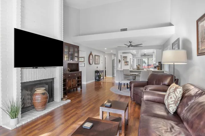5737 Adobe Falls Road A, San Diego, California 92120