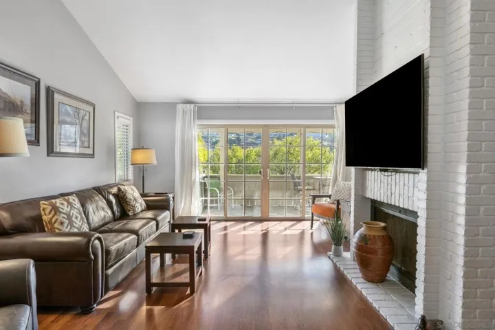 5737 Adobe Falls Road A, San Diego, California 92120