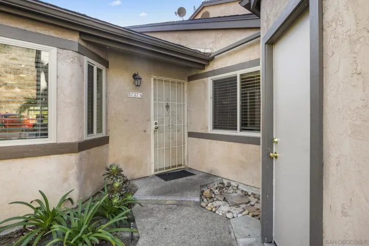5737 Adobe Falls Road A, San Diego, California 92120