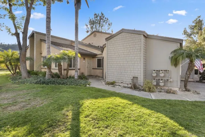 5737 Adobe Falls Road A, San Diego, California 92120