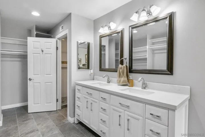 5737 Adobe Falls Road A, San Diego, California 92120