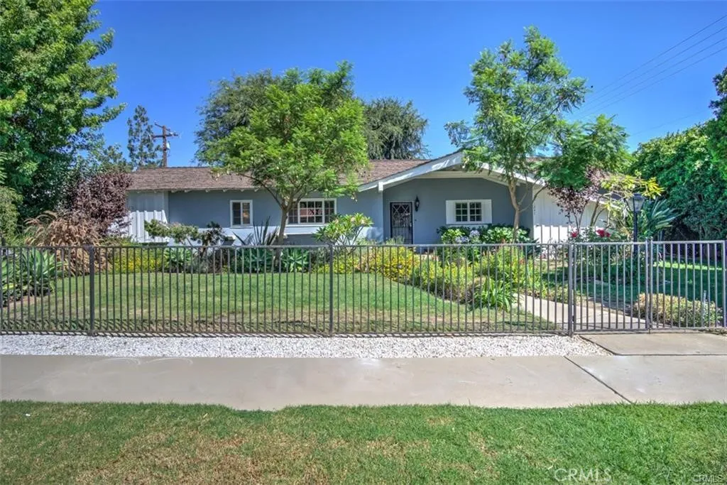 12472 Woodlawn Avenue, Tustin, California 92780, 4 Bedrooms Bedrooms, ,2 BathroomsBathrooms,Residential Lease,For Rent,Woodlawn,OC25064053