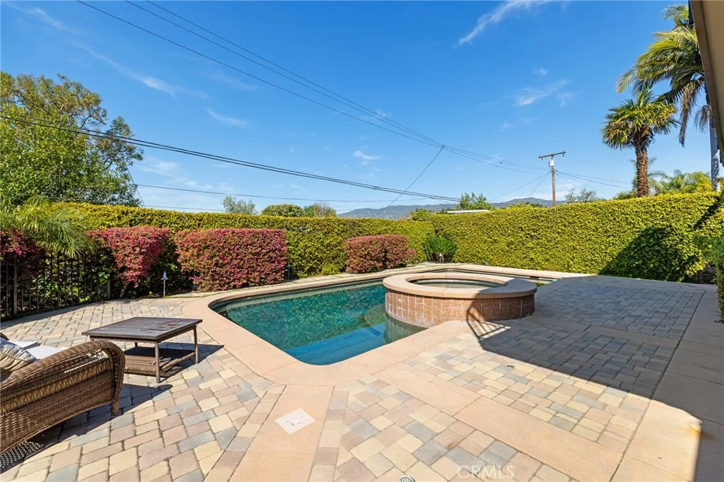 119 N Hacienda, Glendora, California 91741 home-pic-38