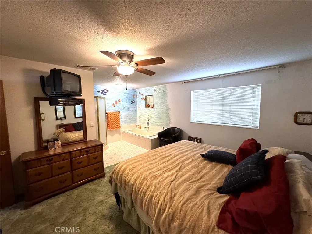 35648 Mountain View Road, Hinkley, California 92347 home-pic-21