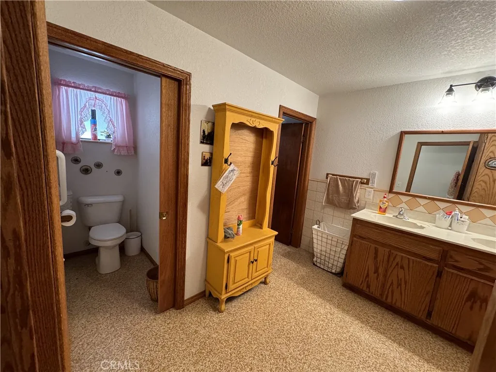 35648 Mountain View Road, Hinkley, California 92347 home-pic-16