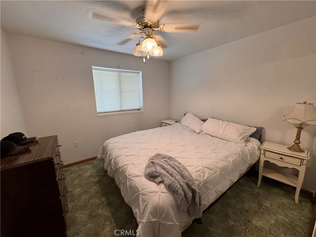 35648 Mountain View Road, Hinkley, California 92347 home-pic-17