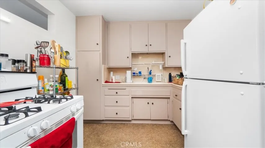 1112 Hope Street, South Pasadena, California 91030